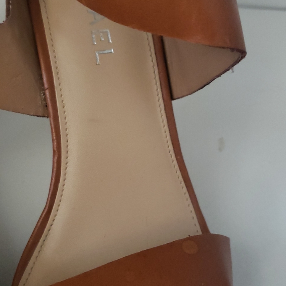 Heels - Picture 3 of 6